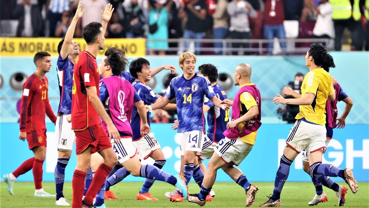 U22国足vs乌兹别克斯坦U22：拜合拉木替补，蒯纪闻、毛伟杰首发